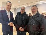Новият ръководител бе на изложбата на първия випуск на новата магистърска програма на НХА- “Фотография” в Морското казино заедно с предшественика си и с градоначалника