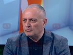 Поведението на Ивайло Калушев е на нарцистичен психопат, коментира доц. Стойчев