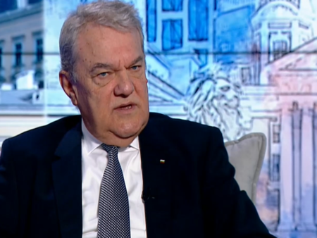 Кой и защо извърши тройното убийство пита той
  Случаят Петрохан