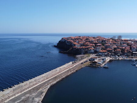 Предвиждаме е развитието на терминал за обществен достъп за пътнически