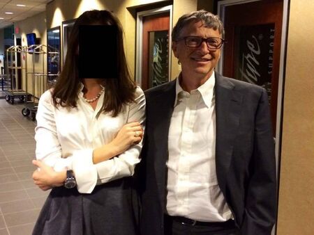 Сексуалният престъпник намеква че именно това е причината за развода