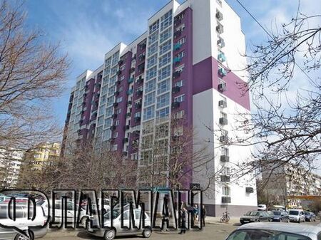 Българите започнаха да се въздържат от покупка на жилище и кола