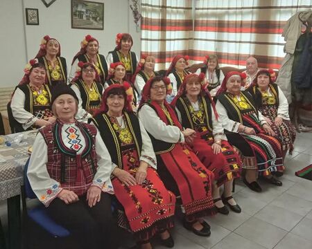 Пенсионерски клуб „Самодивски огън - 2024“ почете Трифонов ден с песни и много настроение