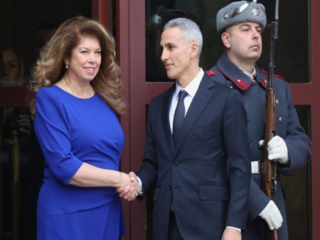 Президентът възлага на Андрей Гюров съставянето на кабинет