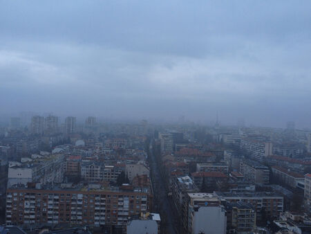 Дъжд и виелици се изливат над Бургас, бъдете подготвени