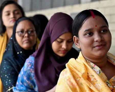 Бангладеш проведе първи избори след свалянето на Шейх Хасина, след протестите на поколението Z