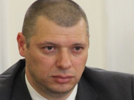 Антон Славчев подаде оставка