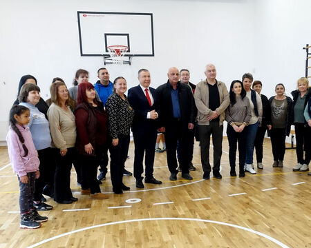 Училището в Гюльовца вече има физкултурен салон