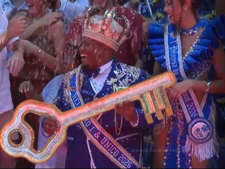 Карнавалът в Рио започна: Крал Момо получи ключа на града