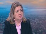 Попитана дали виждат опция за коалиция с Румен Радев, тя отговори, че това е въпрос, който трябва да се отправи към сегашния лидер на "червените" Крум Зарков