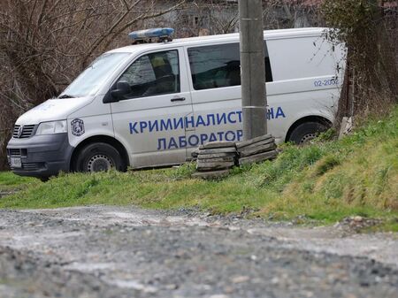 Разпитани са мъжете с АТВ-та край хижа „Петрохан“