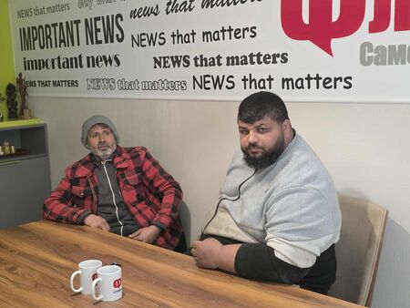 Двамата мъже полагали тежък онеправдан труд във фирмата която била