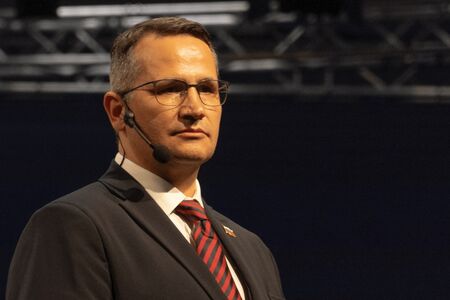 Борбата с корупцията влиза в служебния кабинет: лидер на АНТИКОРУПЦИОННИЯ БЛОК става министър