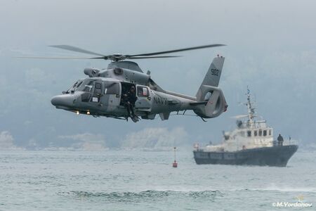 Включиха вертолет в търсенето на кораба край Созопол