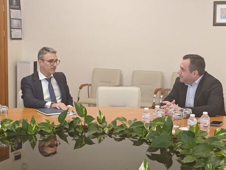 Министърът на енергетиката призова за пълна информация за проверките за високи сметки