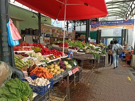 Лимоните и тиквичките са сред най-поскъпналите продукти тази седмица