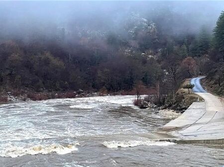 Ардино отново в бедствено положение, мост край Китница прекъсна връзката към шест села
