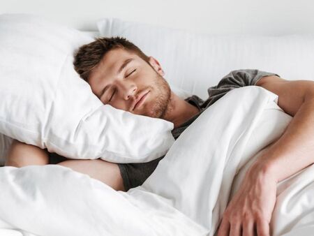 Колко часа сън са необходими на ден