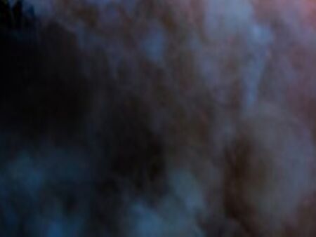 Пожар в Бургас вследствие на късо съединение: Какво се случи?