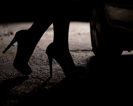 Жрици на любовта вдигат цените на услугите