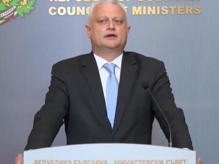 Вътрешният министър иска оставката на главния секретар на МВР - не бил си платил глобите към КАТ