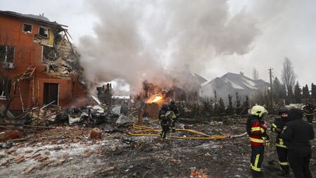 Идва ли Европейска пролет? Прогресивни сили, начело със Салвини, може да спрат реакционните Меркел и Макрон