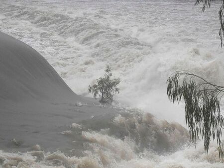 Наводнения в Северна Гърция след пробив на дига на река Еврос Марица