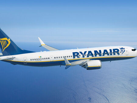 Съпругата на Пламен Бобоков блесна в галерията на Ники Младжов (СНИМКИ)