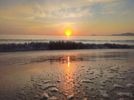 Времето на 26 февруари - значителна облачност, валежи на изток и температури до 12 градуса