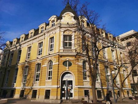 До 2 март работодателите подават в НАП справки за доходите изплатени през 2025 г.