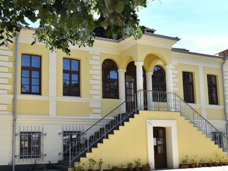 Община Бургас събира поколенията на празника Мартенски шевици в Етнографския музей