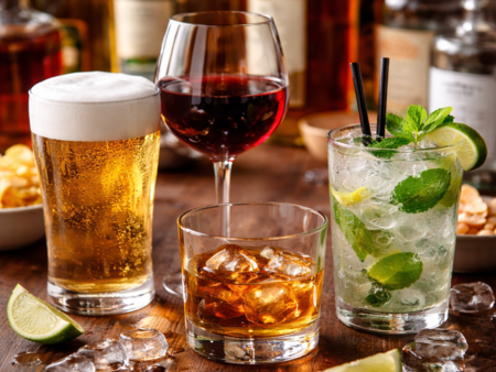 Какво се случва, когато смесваме различни видове алкохол - рискове за здравето и тежки последици
