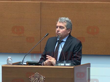 Тошко Йорданов: Гуруто Гюров изкарва нещо през фонтанелата си в хижа „Министерски съвет"