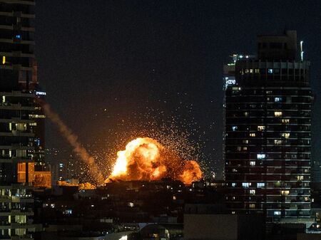 Българка от Тел Авив: Имаше пропуск на "Железния купол", падат ракети постоянно