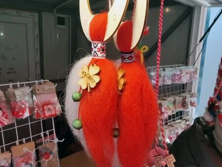 На 1 март се закичваме с мартеници за здраве и успех