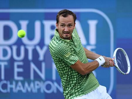 Ракетните удари в Дубай поставиха под въпрос участието на тенис елита в Индиън Уелс