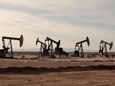 Само днес: Петролът поскъпна с 10 %