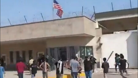 9 убити и 34 ранени при щурм на консулството на САЩ в Карачи