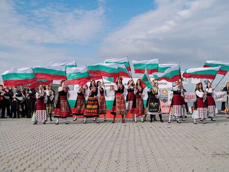3 март в Бургас: Два похода, един народ!