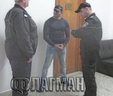 Меденруднишкият Рамбо нахлу маскиран в известна игрална зала, задигна 3500 евро