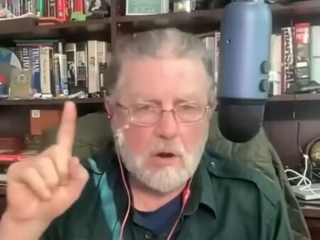 Бивш офицер от ЦРУ: Започнахме война, която не може да спечелим, Иран съсипа базите ни