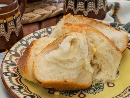 Класически усукан тутманик за 3 март