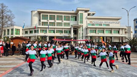Приморско чества 3 март с празнична програма и участие на деца