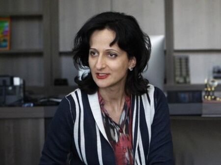 Не Росен Желязков, а Карина Караиванова става подуправител на БНБ