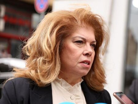 Депутати поискаха Йотова да свика Консултативен съвет за национална сигурност