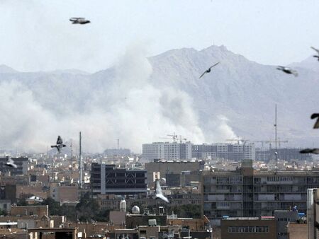 Иран клекна - иска преговори за край на войната