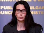 Регионалният министър Бонева уволнена, защото отказала чистка във ВиК, АПИ, ДНСК и на АГКК?