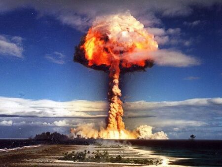 Четири държави с ядрени оръжия се включват във войната с Иран: НАТО разширява участието си в операциите