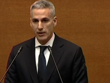 Андрей Гюров пред НС: Търсим начин да преместим самолетите на САЩ от летище "Васил Левски"