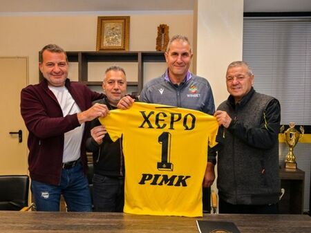 Илиян Филипов с намек за мача с Левски: Затова си тръгна Херо